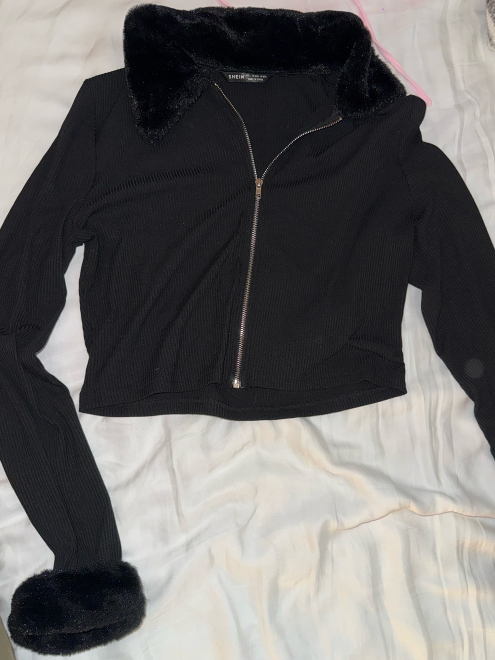 SHEIN Black Off-Shoulder Zip Front Sweater with Faux-Fur Cuffs